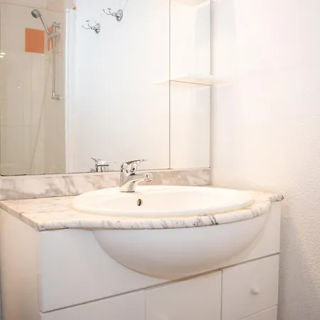 2 Pieces A Avec Terrasse, 6 Pers - Fr-1-504-140 Vignec